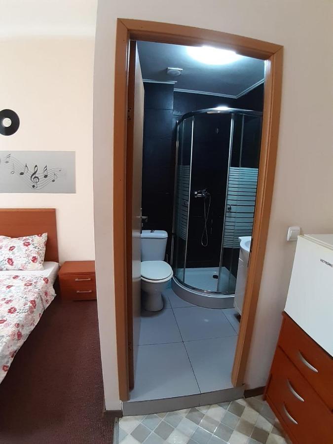 Old Town Friendly And Lovely Apartment Bukarest Exterior foto